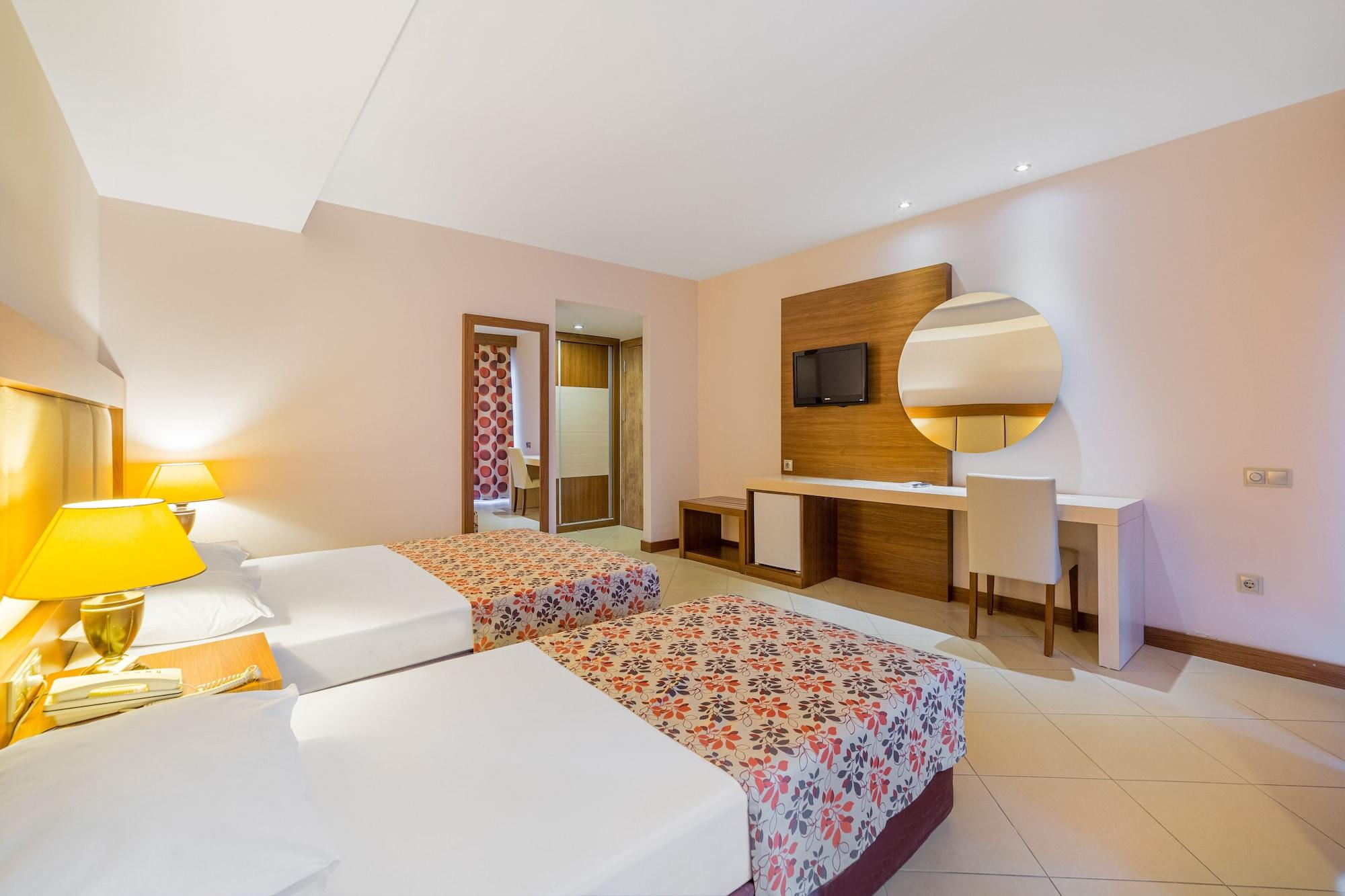 Hotel Justiniano Club Alanya à Okurcalar Extérieur photo